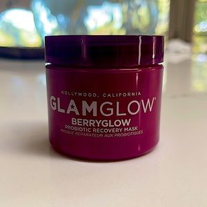 GLAMGLOW BERRYGLOW MASK